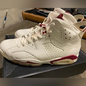 2015
Air Jordan 6 Retro 'Maroon' 2015